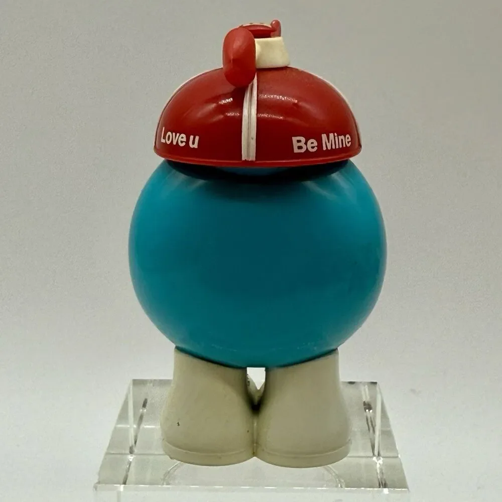 M&M's Mini Character Valentine Theme Blue With Red Spinning Arrow‎ Hat 3.5“
